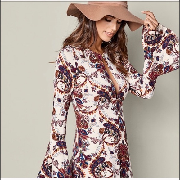 Venus Beautiful BoHo dress; low cut in middle - Picture 2 of 4